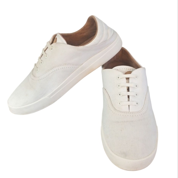O'lakai Kohu White Sneakers Classic Tennis Shoes Men's size 7 - Picture 1 of 13